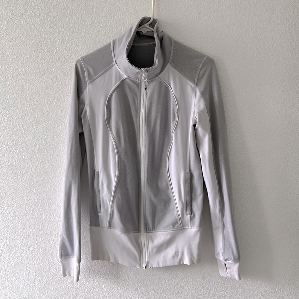 Lululemon Athletic White & Grey Striped Zip-Up Jacket Size 8